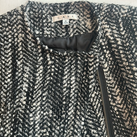 CAbi Marled Jacket - Stylish, Warm, and Versatile - Picture 6 of 10